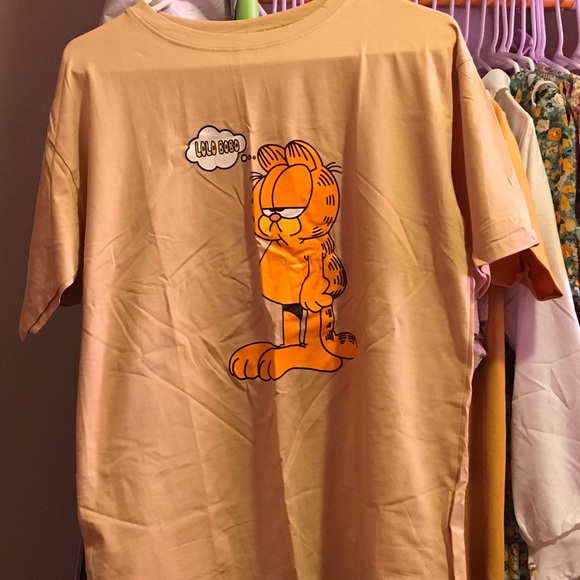 Tops - Picture 4 of 13